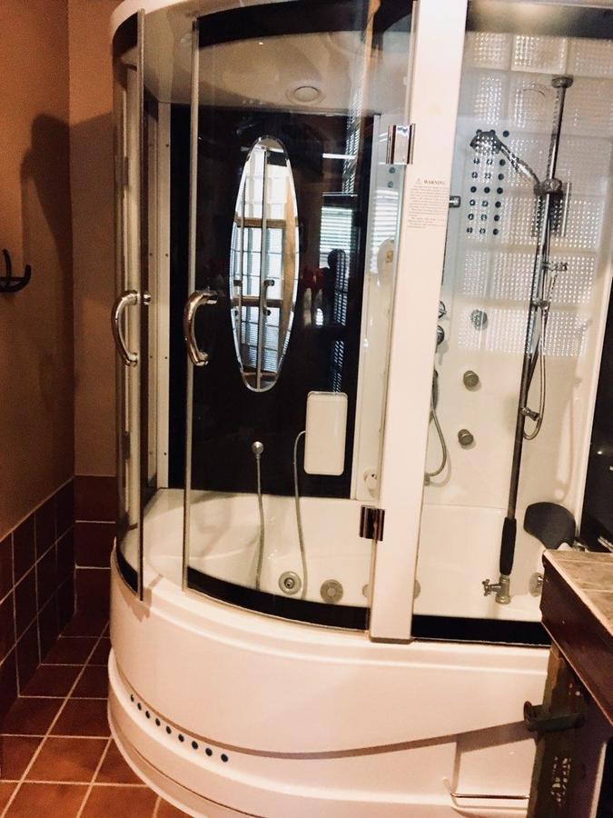 Fall River Suites Χοτ Σπρινγκς Εξωτερικό φωτογραφία